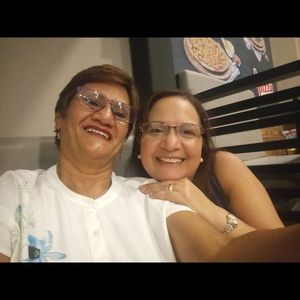 Meet your Posher, Ana